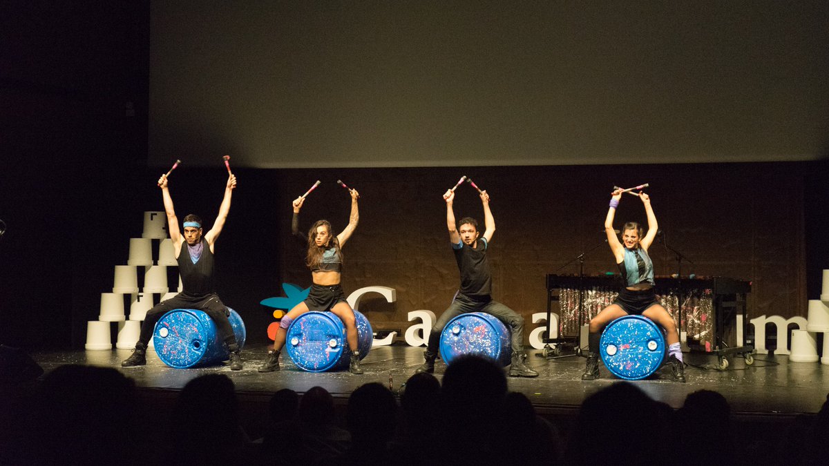 CrashBatucada's tweet photo. Ellas reunen artistas profesionales para trabajar conjuntamente en diversos retos sociales (educación, medio ambiente, migraciones...) utilizando la música como uno de sus medios conductores.

No las perdáis de vista! 🤗🤗 https://t.co/7vcgfoCBlT