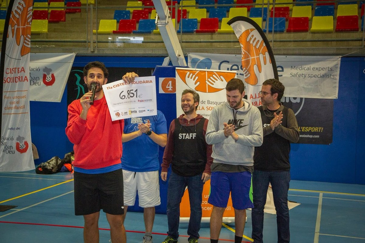 CistellaS's tweet photo. Superada la ressaca del cap de setmana només us podem dir gràcies, gràcies i gràcies per formar part del #CistellaSolidària11.

Va ser un dia genial on vam gaudir de l'esport que ens apassiona per contribuir alhora amb una molt bona causa 🏀💪

Aviat tindreu totes les 📸 https://t.co/yOIgJS4rfh
