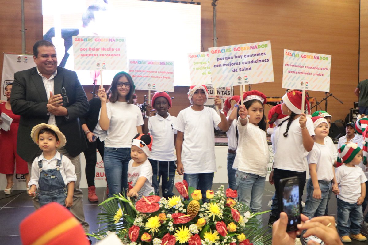 En #CaucaRindeCuentas2019 los niños de la generación Cauca Territorio de Paz dieron una sorpresa al #MejorGobernador del País 🇨🇴<a href="/1oscarcampo/">Oscar Campo</a>. En el cuatrienio 2016-2019 #DejamosHuella en la calidad de vida de las familias caucanas.