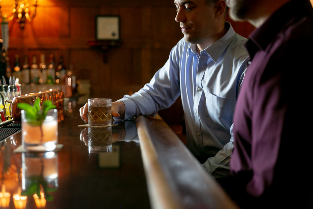 capitolgrille's tweet photo. The Oak Bar was featured in Thrillist "Best Bars in Nashville Right Now." Time to start making your after work plans...⁠
https://t.co/jlvLRmhnr7 https://t.co/nq68lMtgEi