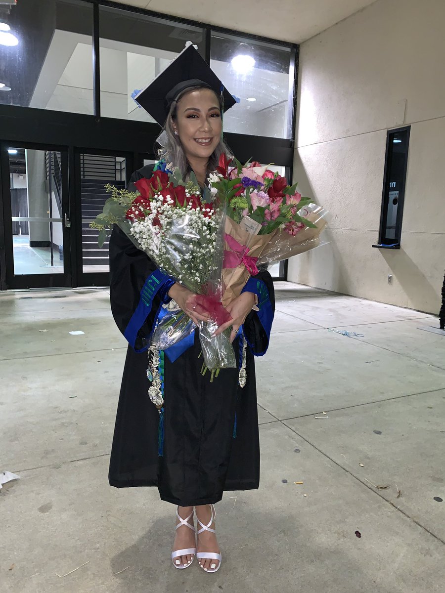 bassbabe505's tweet image. Finally done with this BS! #uhclgrad #uhcl2019