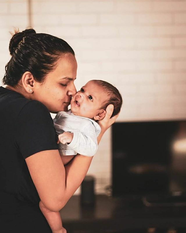 Shutterphilia's tweet photo. https://t.co/rASVx5UW1y 5 Weeks with those dimples🥰 .
.
.
.
.
.#fiveweekold #5weekold
#newborn #babycuddles
 #motherhoodunplugged 
#childrenseenmagic
 #cameramama #portrait_perfection #portraitphotography #childhoodunplugged #ourcandidlife #our_everyday_moments #portraitpho… https://t.co/pmLpBNuQPr