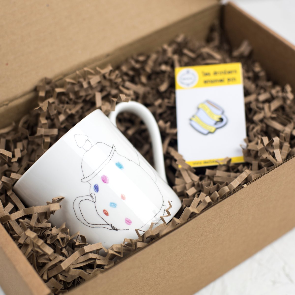 Tea Drinkers Gift Set. 
Tea Solves Most Problems Mug ✔️ 
90% Tea 10% Human ✔️
Loose Leaf Tea (if you want to add that...) ✔️
Easy to Wrap ✔️
Free Delivery (use code FREEP&amp;P) ✔️
Arrives by Christmas ✔️
DONE ✔️