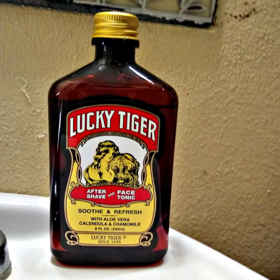 Rediscovering <a href="/getluckytiger/">Lucky Tiger</a> - but I've used their aftershave and face tonic as an after shave cleanser and toner for years: squirt some on a cotton round and wipe down the shaved area to not only remove any lather residue but also leave the skin soft too! #grooming #wetshaving