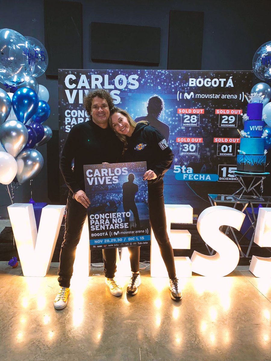 carlosvives's tweet photo. Ayer completamos 5 noches en el @MovistarArenaCo y con el #TeamVives hicimos todo lo posible para que estos #ConciertosParaNoSentarse fueran muy especiales para todos. Gracias Bogotá!⁣ https://t.co/fnabzyGZPS