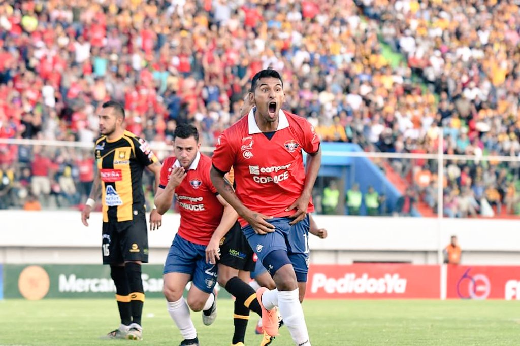 19GAlvarez's tweet photo. Hasta el final 💪💥⚽️🔴🔵💪💪 https://t.co/zZdritQ7dZ