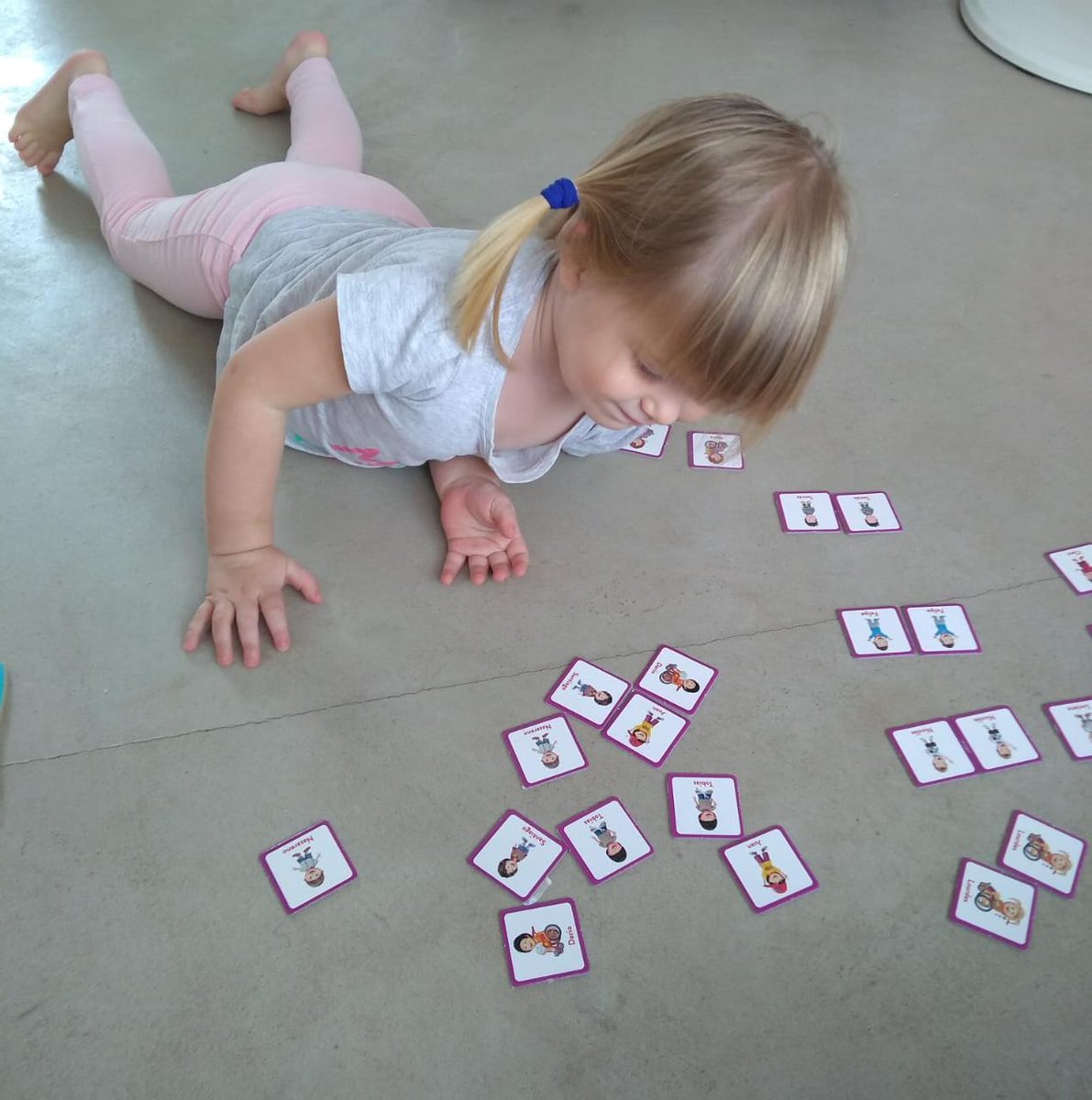 fundalc's tweet photo. En esta #Navidad podes ayudar:
Pedí el kit Navideño Fundalc: dos libros de cuentos “Todos a Jugar” 
+
Un Memotest “Yo incluyo a mis amigos”.
Leyendo y jugando, los chicos aprenderán que ninguna discapacidad es impedimento para jugar y divertirse juntos.
https://t.co/37hS3UuU2E https://t.co/zjnMI7YEJK