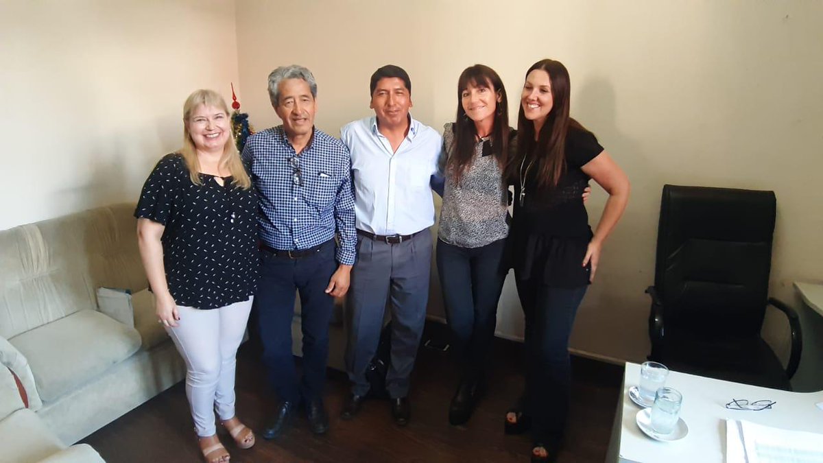 josenallar's tweet photo. #PoliticasAlimentarias Nos reunimos con el Intendente de Santa Victoria Oeste para interiorizarlo sobre el Programa #AIPAS #Nutrivida @GustavoSaenzOK https://t.co/5mgKFPgZwZ