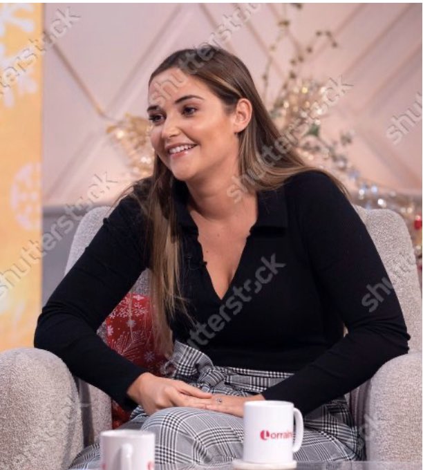 pnix_hI's tweet photo. Legit love seeing her happy. 
@jacquelineMjos https://t.co/oFmqF9ZSKB