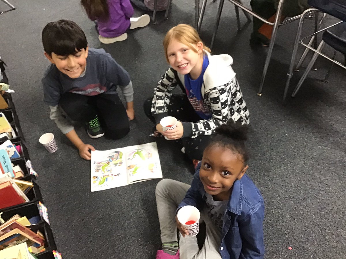 mickschdale's tweet photo. Reading with our Kindergarten Buddies by the fireplace.
#rtsachieves #rtleans#d56achieves https://t.co/K0hlWpQeoM