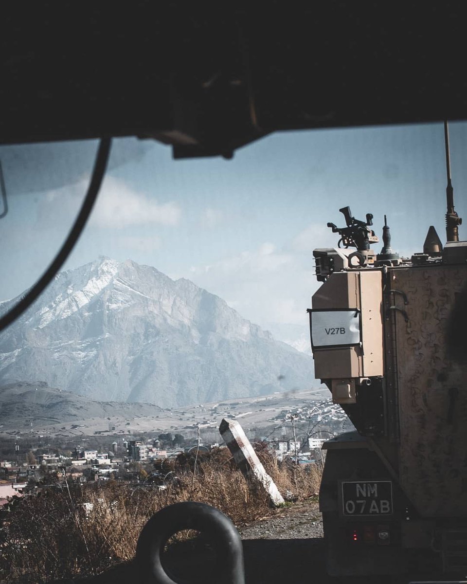 16AirAssltBCT's tweet photo. Street life - scenes from Kabul as 2nd Bn @TheParachuteReg protect @NATO advisors working with the Afghan government and security forces https://t.co/X0mJWSnHRy