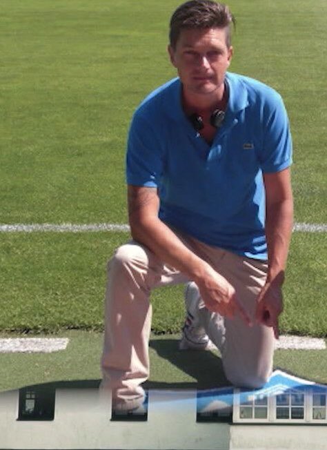 SN100224's tweet image. Alla känner i igen två horungar när man ser dem.