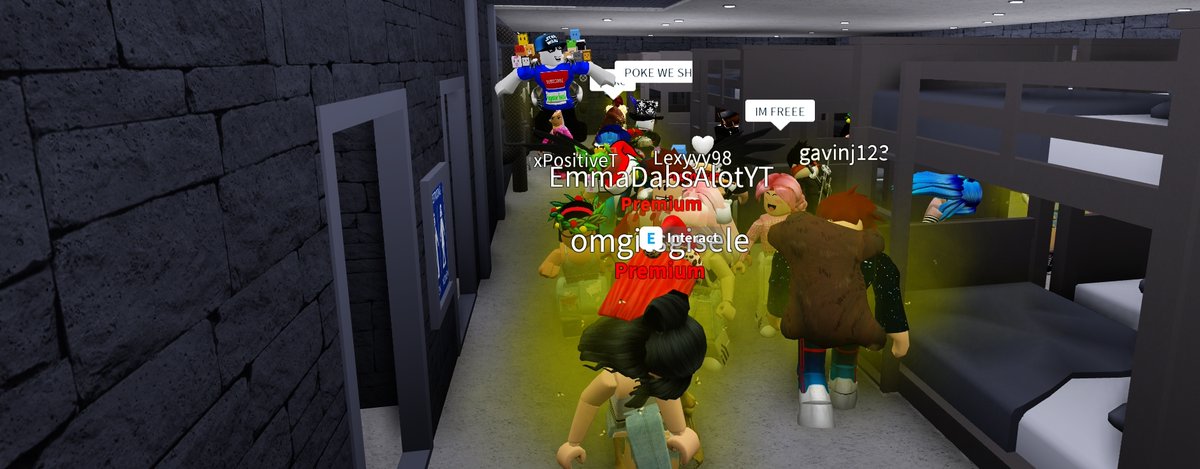 Poke On Twitter Ok Everybody We Are Going To All Join On This Kid S Neighborhood And Host The Biggest Bloxburg Party Of All Time Look Up Circlemaster214 On The Neighborhood Go Go