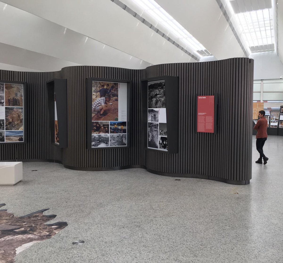 MasterHGPC's tweet photo. ¿Quieres conocer más de la vida de los museos?🏢🏛️ 

Si te hablamos de Lucy o Miguelón, seguro que sabes que museo hemos visitado ¡a que sí!

Te acercamos, de la mano de Ana Fernández Peral, alumna del #MasterHGPC, a conocer mas a fondo el #MEH

🧐👉https://t.co/DKAAP8OSbW https://t.co/GWThhQ5WKn