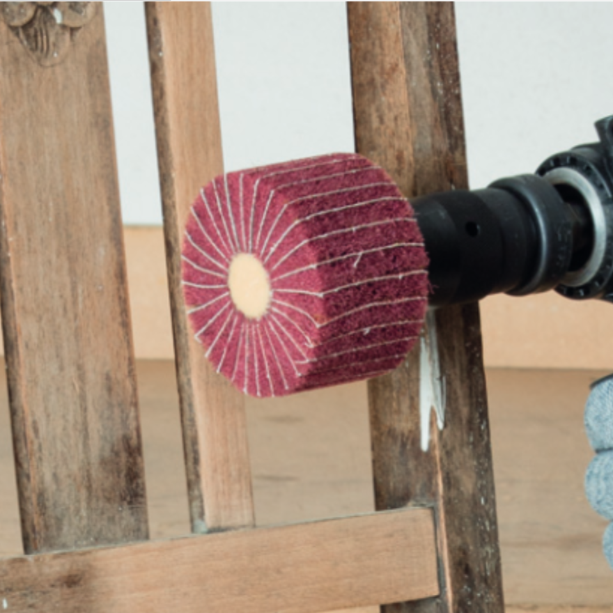 wolfcraftFrance's tweet photo. Cette roue abrasive est magique ! 😍.
Elle fait partie d'un kit de rénovation de meuble !
Allez voir la vidéo ! 👇😜.
https://t.co/6QUsQ3TMkI.
👉 Référence 5643000 👈.
#roueabrasive #abrasif #perceuse #meuble #bois #diy #bricolage #ponçage #poncer #wolfcraft #wolfcraftFrance https://t.co/1HxvLbZOjc