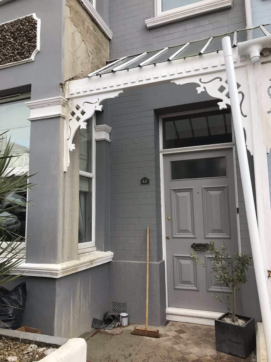 tcestateagents's tweet photo. @Hermesparcels wheres my porch #terrible #nocustomerservice https://t.co/5eQZBwRRL1
