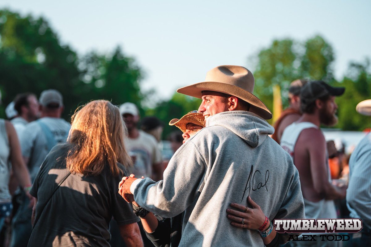 Two-steeping to some real country! 🤠 #TW2020