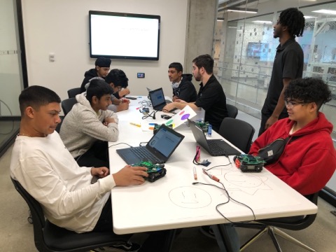 PathwaysYCDSB's tweet image. More pics of @FMMtweets @ycdsb #TGJ3M @humbercollege Barrett Centre for Technology Innovation #BarrettCTI Bringing Industry and Education together #ONEL #YCDSBEL #ycdsbpathways #YCDSBSTREAM