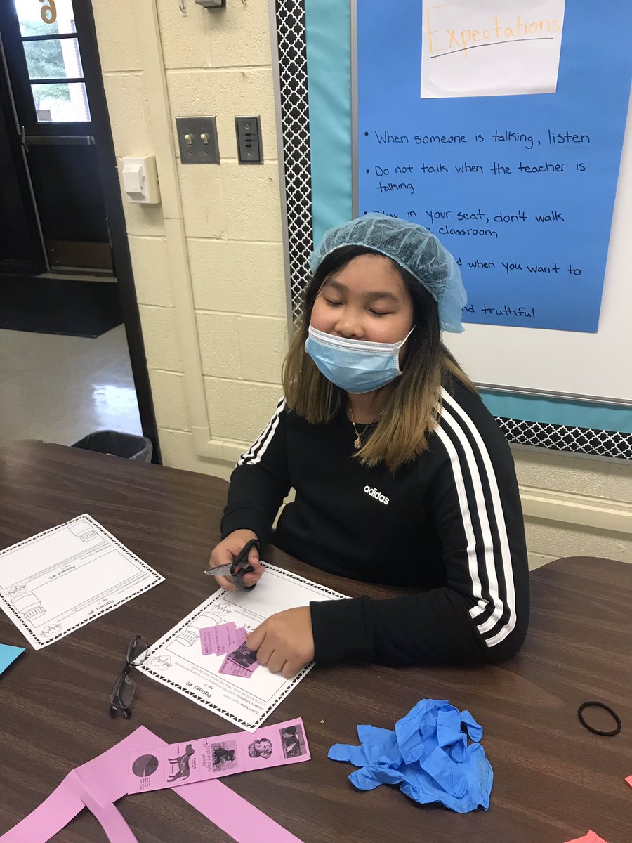 clsbuck's tweet photo. Text feature surgery was a success in 4th grade today!  All the patients were “saved” @BelviewBees https://t.co/0J3gDmVryd