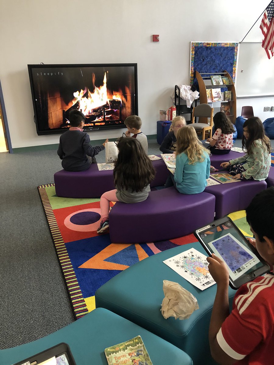 Our <a href="/LyndaESlibrary/">Lynda Canal</a> delighted Ss by reading @thesnowyday12 with music and sound effects <a href="/Novel_Effect/">Novel Effect 📚🎶</a>. Gingerbread houses came to life with #AugmentedReality <a href="/quivervision/">QuiverVision</a>.  Finally, Ss relaxed by the fire and read their books. #librarylife #hollistoninnovates