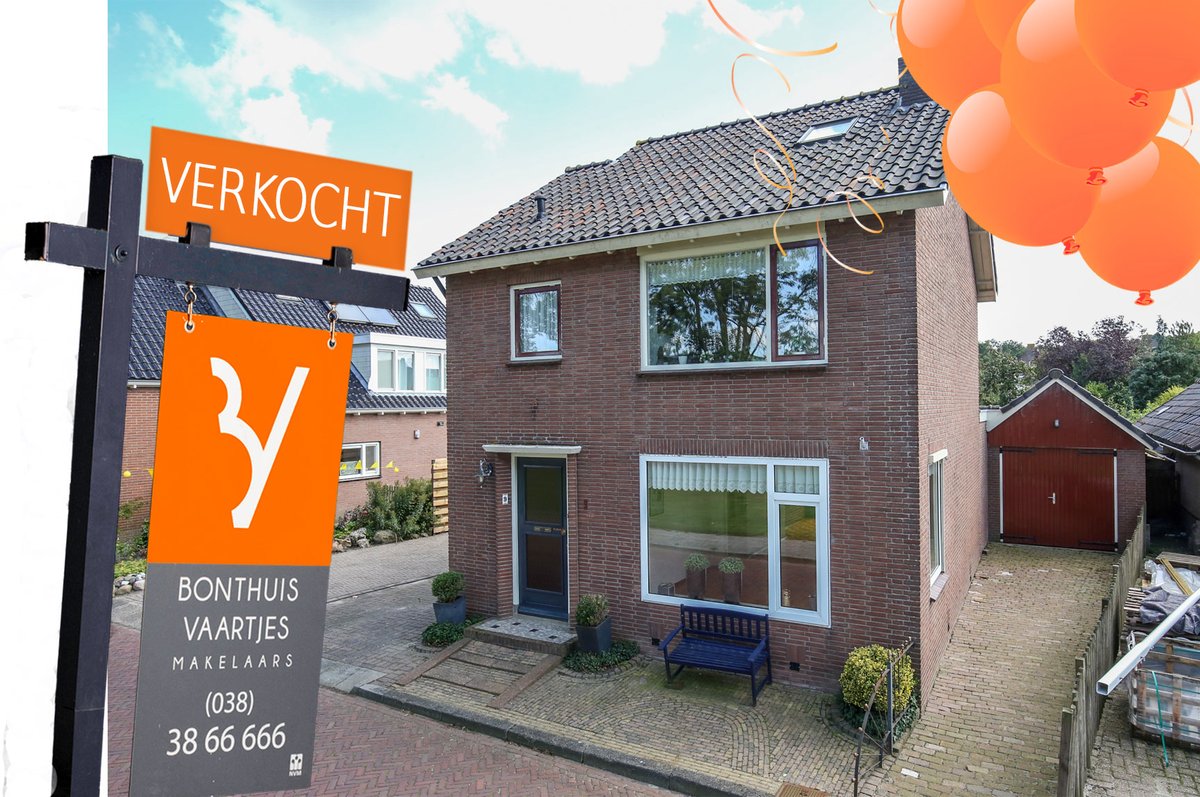 Een mooie locatie - je kijkt hier vrij weg. De Zuiderzee met een rijke geschiedenis was vroeger aan de overzijde gelegen. Maar inmiddels is het Goor 9 in #Vollenhove VERKOCHT (onder voorbehoud).