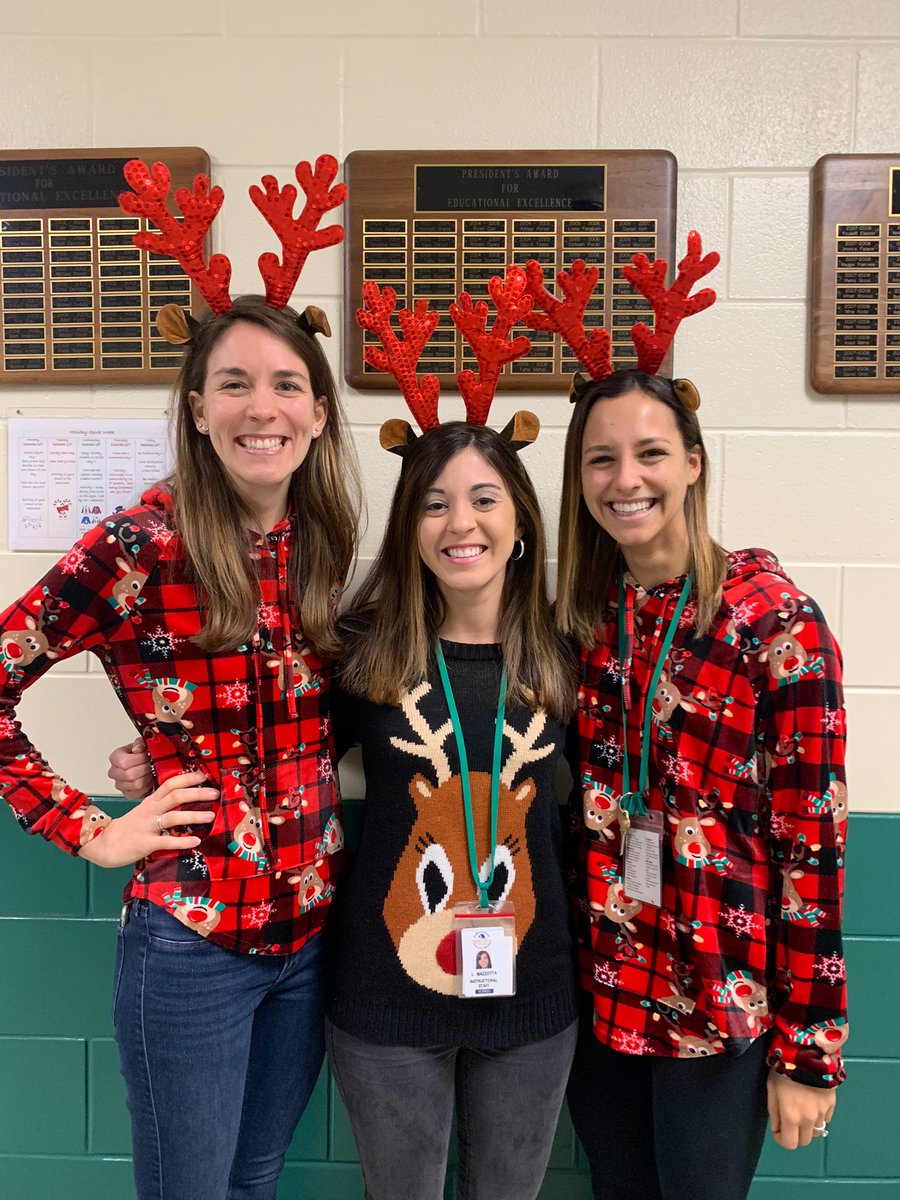 Holiday Fun at Forts Ferry!  Day 1 of Holday Spirit Week! 🦌🦌
