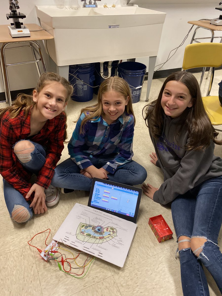 BrandiShort13's tweet photo. Mr. Reffert’s 6th graders modernizing the cell curriculum poster with @makeymakey and @scratch Awesome job!! https://t.co/CTy1GBdlXv