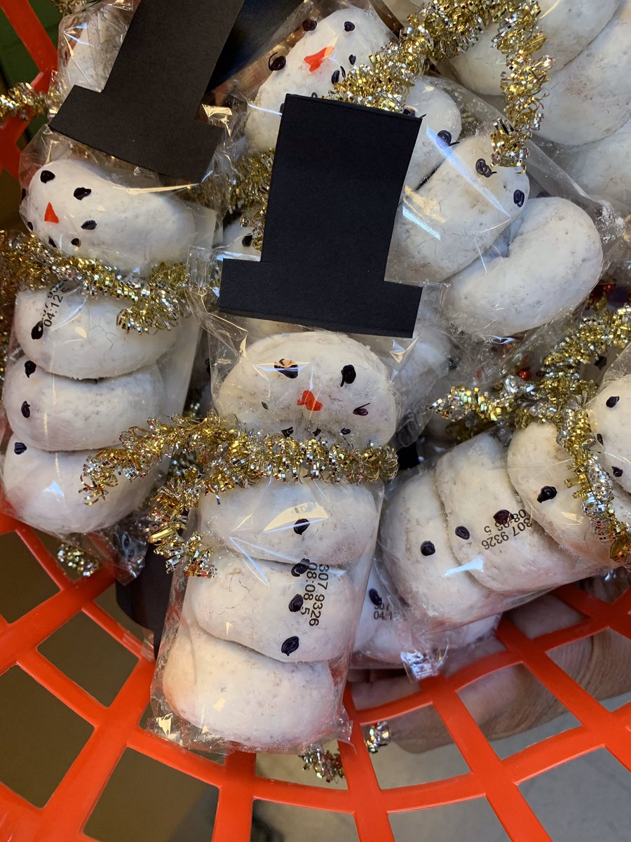 Here’s to a week of giving for our Staff@Kirtland, because you gave so much! 😁 We love our staff! ❤️ Thanks for all you do! #proudprincipal 🦅😁🙌🏾<a href="/ABC_Partnership/">ABC Community School</a> @APSLZ1 <a href="/ABQschools/">Albuquerque Public Schools</a>