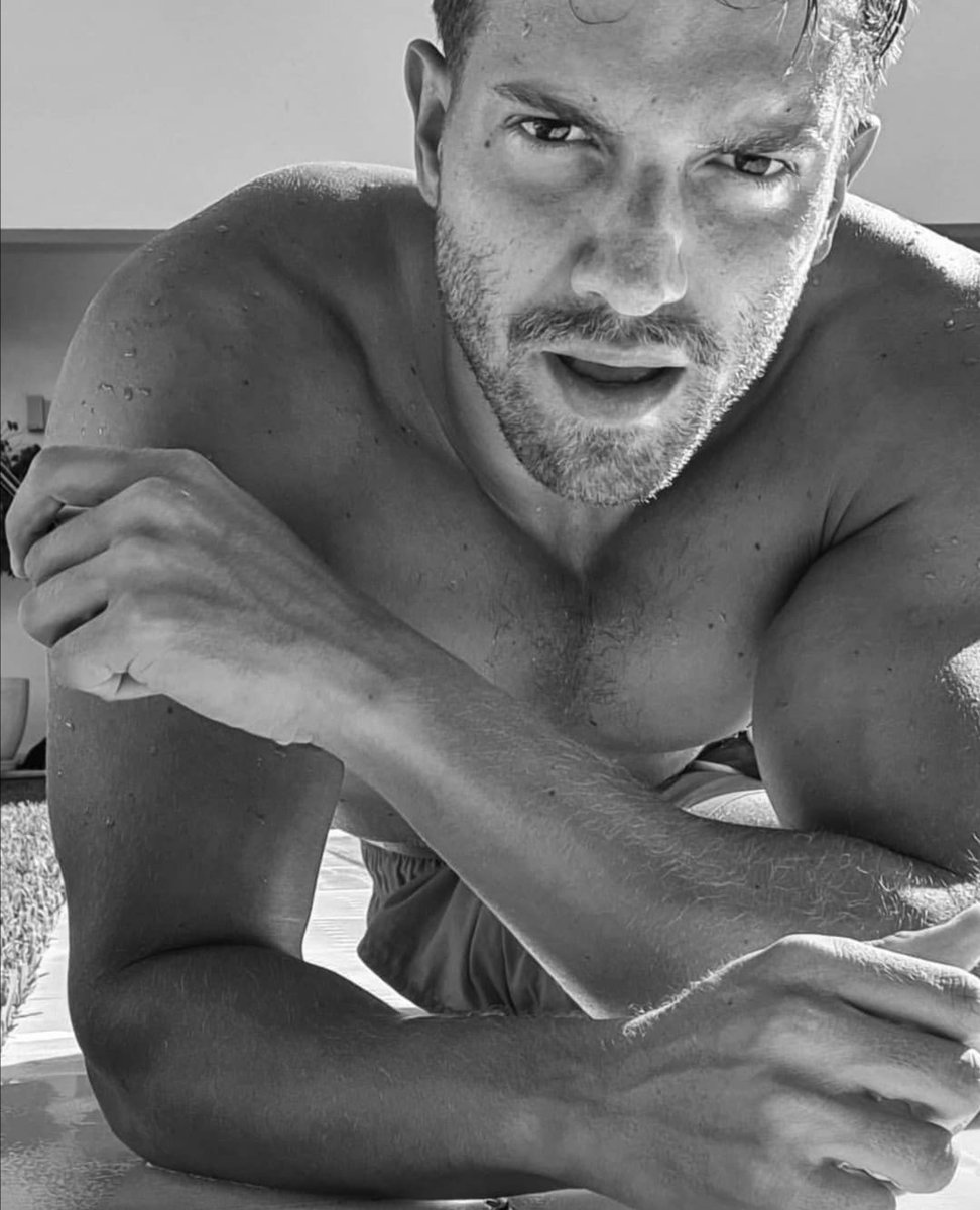 LegionAlboranVE's tweet photo. ¡Muy feliz lunes familia! ✨ “Deciros te quiero muchas veces que siempre serán pocas" 
____
#PrometoAlborán #NuevoDisco #Tabú #LoNuevoDeAlborán #AlboránMásCerca #TourPrometo #Terral #Tanto #PabloAlborán #AlboránLove #AlboránVenezuela #AlboránLife https://t.co/8xp4hQY3UF