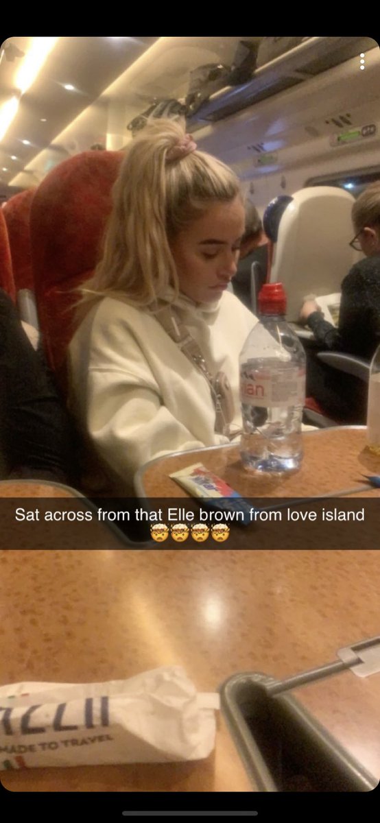 joellkhambay's tweet photo. Fraser put this picture in the group chat, lads went mad so I messaged @ellieobrown and she saw it and showed him😂😂😂 https://t.co/ebuW3fjXP5