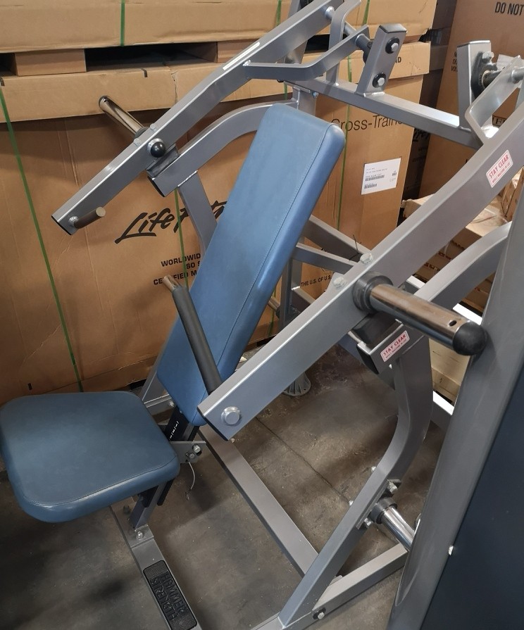 AdvantageFSI's tweet photo. Build upper body strength with the help of our pre-owned Hammer Strength Lateral Incline Press! https://t.co/Us603C0ZbF