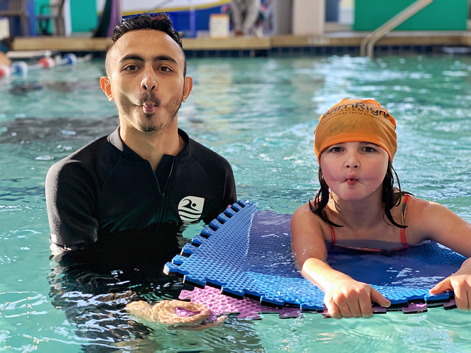 SwimRightAcad's tweet image. 💦 Who says fish lips are just for #selfies on land?🐠 Send us your best #fishlips!
•
#MondayFunday #sillykids #wehavethebestinstructors #mondayfeels #swimlessons #laparents #parenting #losangeles