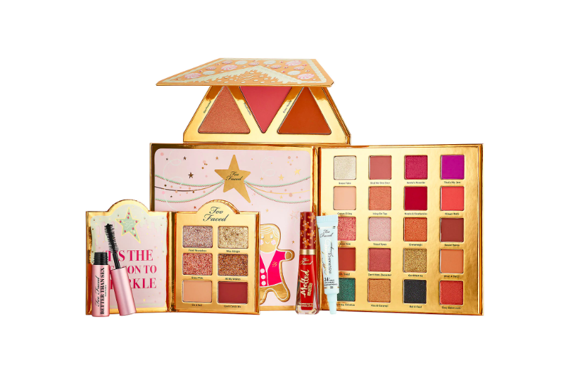davelackie's tweet photo. Exciting news! I have one last Too Faced Christmas Cookie House Party Makeup Set to giveaway on https://t.co/QFBisEL9Gp It's packed with gingerbread-scented eye shadows and face products! Enter on https://t.co/QFBisEL9Gp to #win it! blog giveaway https://t.co/WiEx8AOEUi