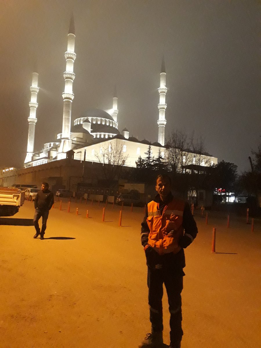 li9282138's tweet photo. Sahipsiz sokak kedisi gibi
Öşüyorum 
Susadım sana 
Deli gibi ölüyorum.
👉🅰️li ŞİMŞEK👈 https://t.co/5yVayYRIvW