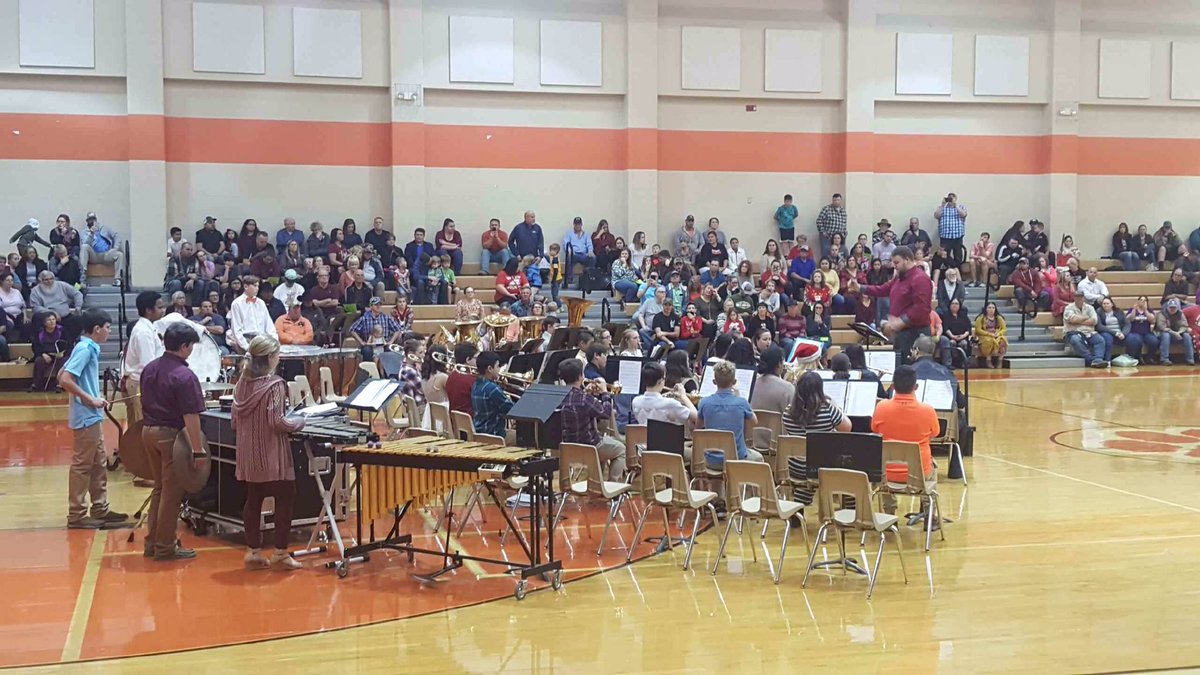 Orangefield_JH's tweet photo. OJH band had their Christmas concert this evening. Congrats goes out to the students and the band directors on wonderful performances. https://t.co/cgLUk0DGVe