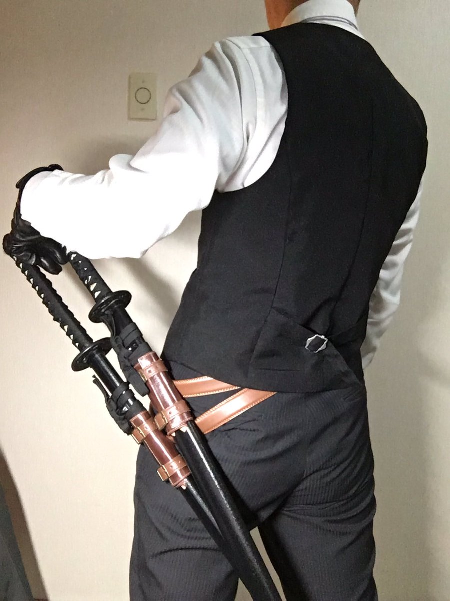 まこ立会人 No Twitter ミニバッグからバックルパーツ ベルト 小銭入れ 刀帯ベルトを錬成しました 百均のグッズ間違った使い方選手権