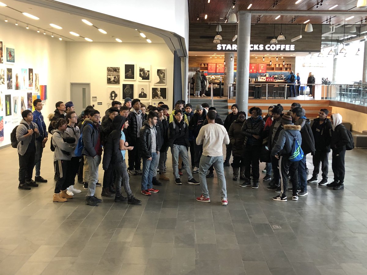 TechFmm's tweet image. Ms. Calapa’s Gr. 11 Computer Engineering Class attended the Technology Innovation Event at Humber College  @TechFmm @FMMtweets @fmmrobotics2019 @tec_fmm #computerengineering #robotics #humbercollege
