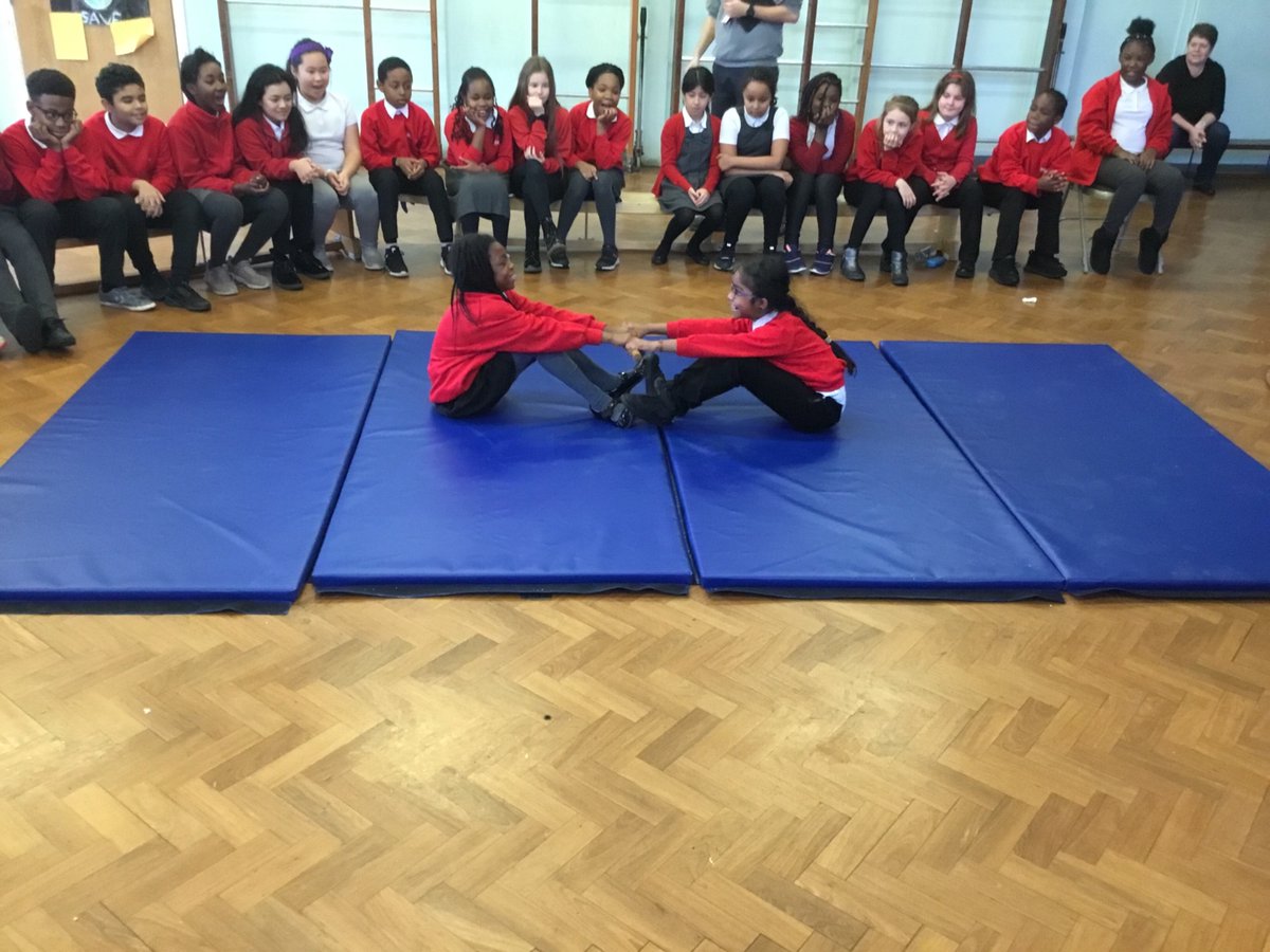 Morden_Mount's tweet photo. What a fantastic way for Year 5 to finish off this term’s topic. Today, they were immersed in Anglo Saxon life in a full day workshop where they learned about Anglo Saxon clothes, food, games, burials, weapons and even recreated a battle scene. @RptHistory https://t.co/CN6X74aZBB