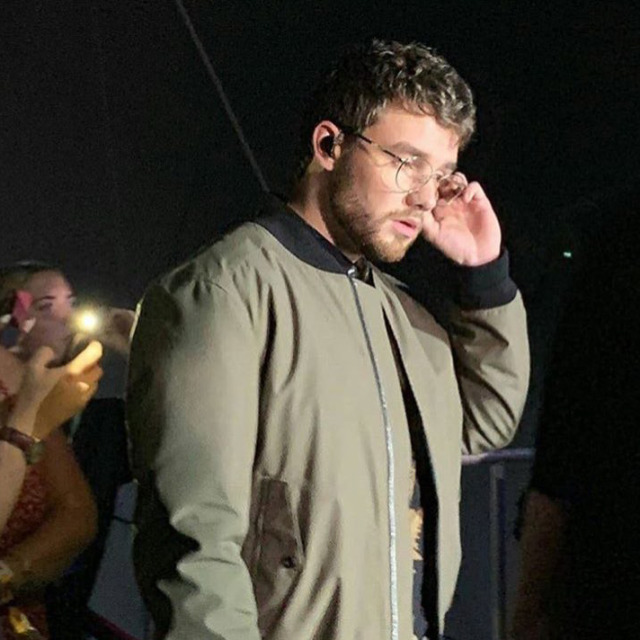 veritaziam's tweet photo. NESSE DIA LIAM PAYNE ULTRAPASSOU OS LIMITES DA BELEZA #LiamBops https://t.co/6jiskIS6kY