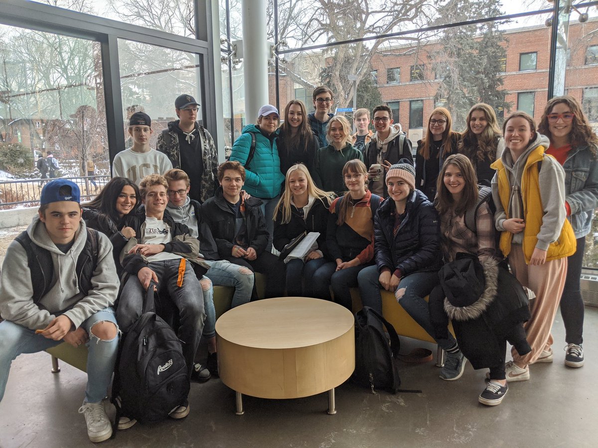 sul_smk's tweet image. Physics 30 students enjoyed their experiments at @ualbertaScience today  #spartanpride #ecsrdSTRENGTH