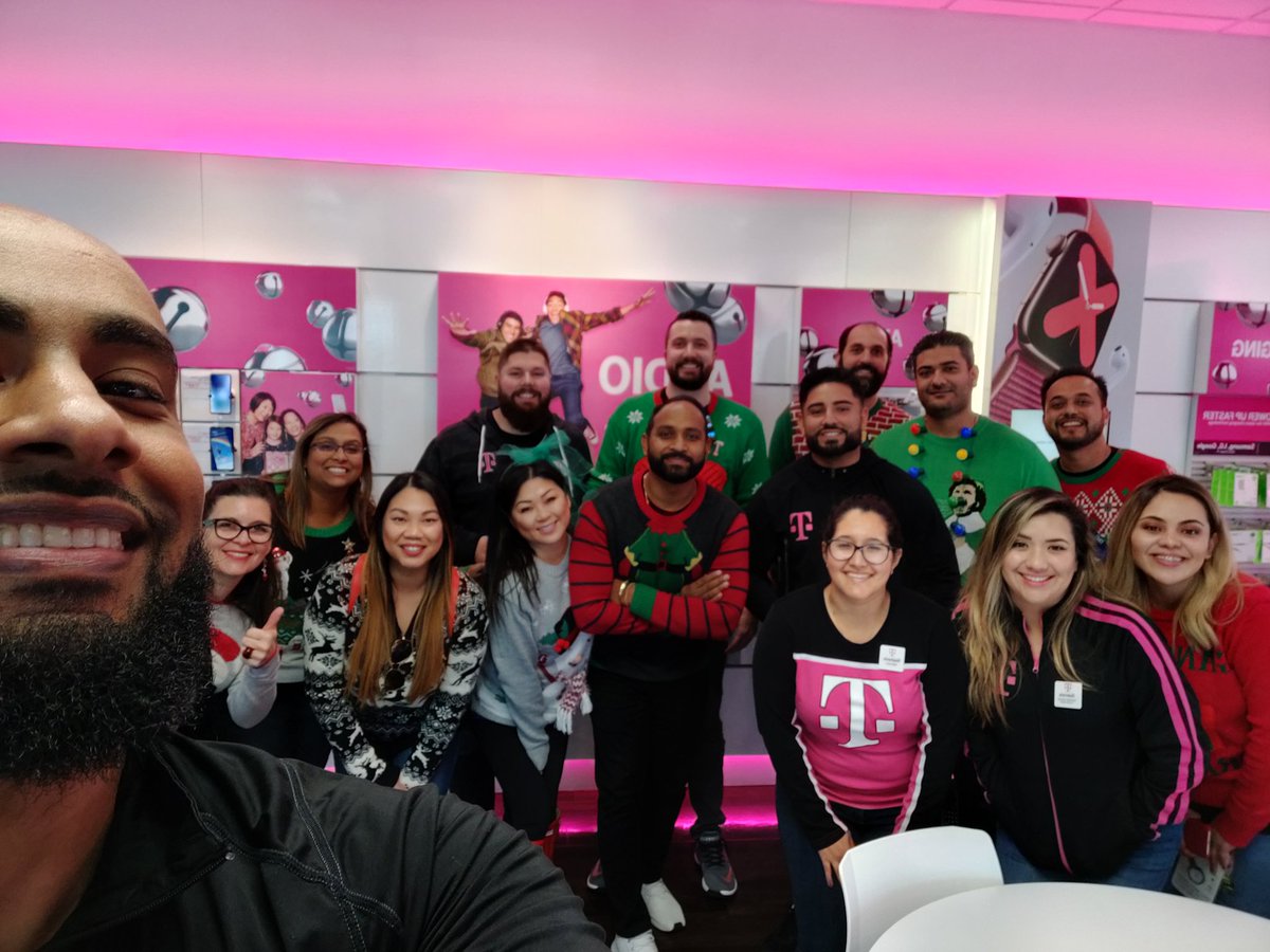 Holiday Magenta Magic at #ThisIsCalvine #HappyHolidays #JollyFun #SouthSac #YearOfCP #UglySweater #FindTheGrinch #FollowtheMagentaRoad @LeslieJohn214 <a href="/DerrickSeay1/">Derrick Seay</a> <a href="/ak_tive/">AKtive</a> <a href="/ftydingco/">Francis T Tydingco</a> @OfficialMattyK <a href="/gjimene7/">Guadalupe Jimenez</a> <a href="/LT_ltran3/">Linda Tran</a> <a href="/_nmontalban/">Nicole Montalban</a> <a href="/itspizzletime/">Paul Shalhout</a> <a href="/navdeepdosanjh/">Navdeep Dosanjh</a> <a href="/s_salhan/">Sunny Salhan</a>