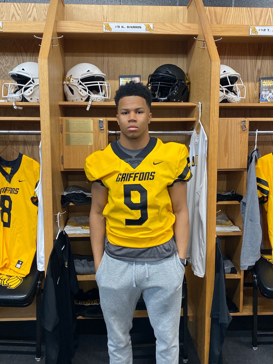 Had a great official <a href="/gogriffons/">Griffon Athletics</a> this past weekend! Thank you <a href="/CoachWillie/">Matt Williamson</a> and <a href="/JGonzo_24/">John Gonzales</a>