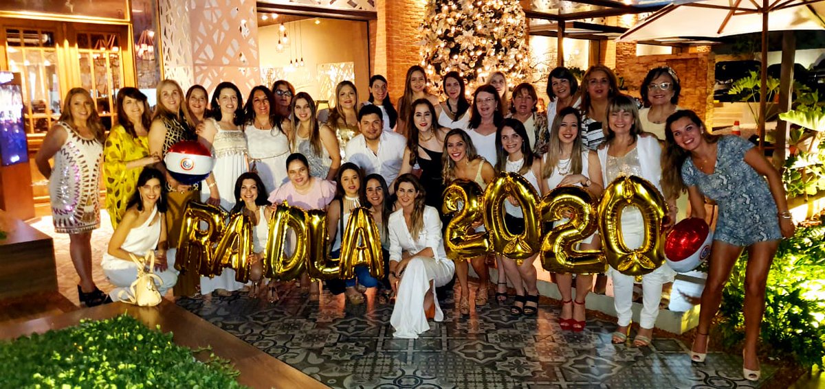 Radla2026's tweet photo. 🥂Compartimos foto del equipo de #Radla2020 tomada en nuestra cena de fin de año ¡Felicidades! 🌟 https://t.co/ZzVkXK0AEU
