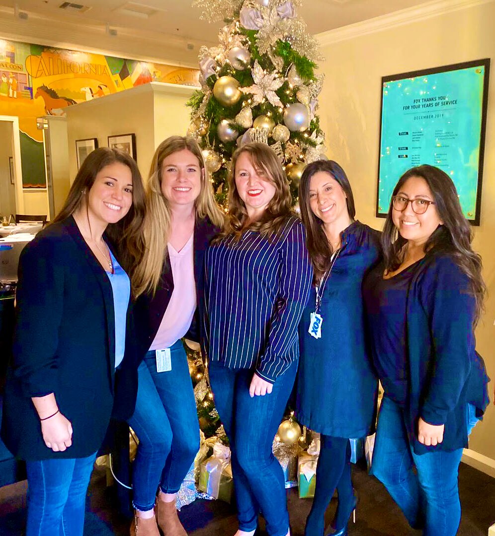 sheisfoxsports's tweet photo. Last week we had another great Power Lunch with @gina_porretti . A big thank you to Gina for always being so generous with her time and advice and Katie Westrup, Kelsey Kilbury, Miranda Perez, and Samantha Perez for coming out & joining her for lunch! #sheisfoxsports https://t.co/KmZ4dW1Fip