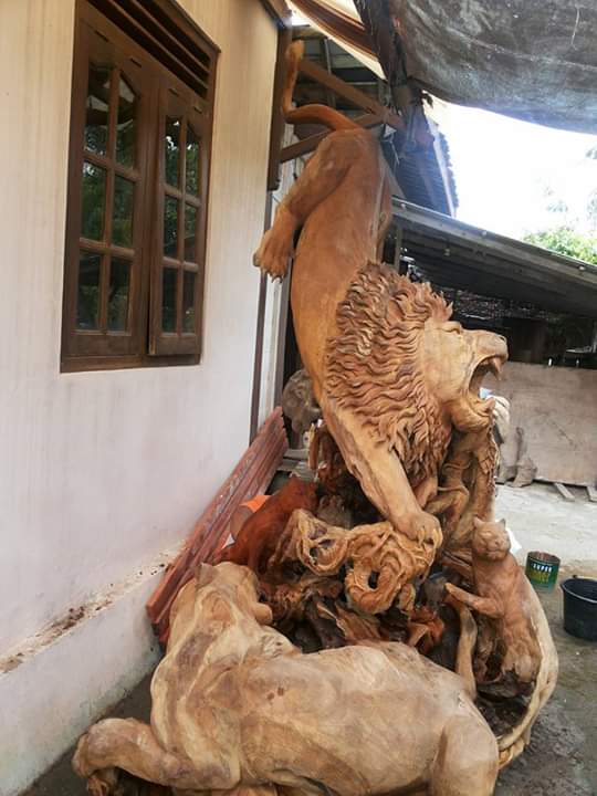 EdiEsutrisno72's tweet photo. Singo edan dr akar jati asli dr randublatung blora
Barang utuh tanpa sambung tinggi 3,5m
#singoedan
#aremania 
#teakroot
#oyotjatiblora https://t.co/AIlGG2vtlf