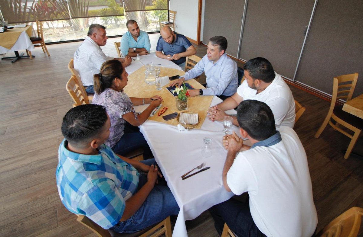 EdwinEscobarGT's tweet photo. Finalizo en Morales, Izabal una jornada de trabajo como presidente de @anam_guatemala reunido con corporaciones ediles de Morales, Livingston y Los Amates en Izabal, esto para fortalecerlos en los procesos de transición en sus municipalidades. #PoderLocalAnam #EEscobarGT https://t.co/BxKuhgjadG