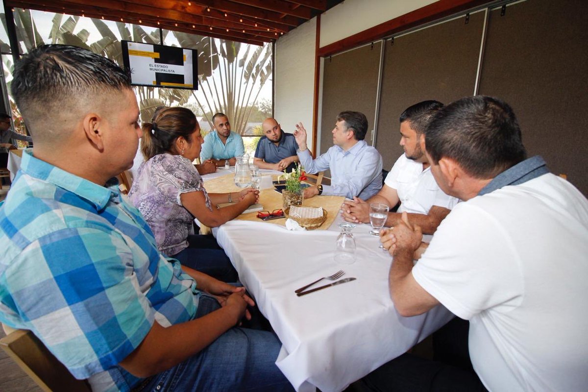 EdwinEscobarGT's tweet photo. Finalizo en Morales, Izabal una jornada de trabajo como presidente de @anam_guatemala reunido con corporaciones ediles de Morales, Livingston y Los Amates en Izabal, esto para fortalecerlos en los procesos de transición en sus municipalidades. #PoderLocalAnam #EEscobarGT https://t.co/BxKuhgjadG