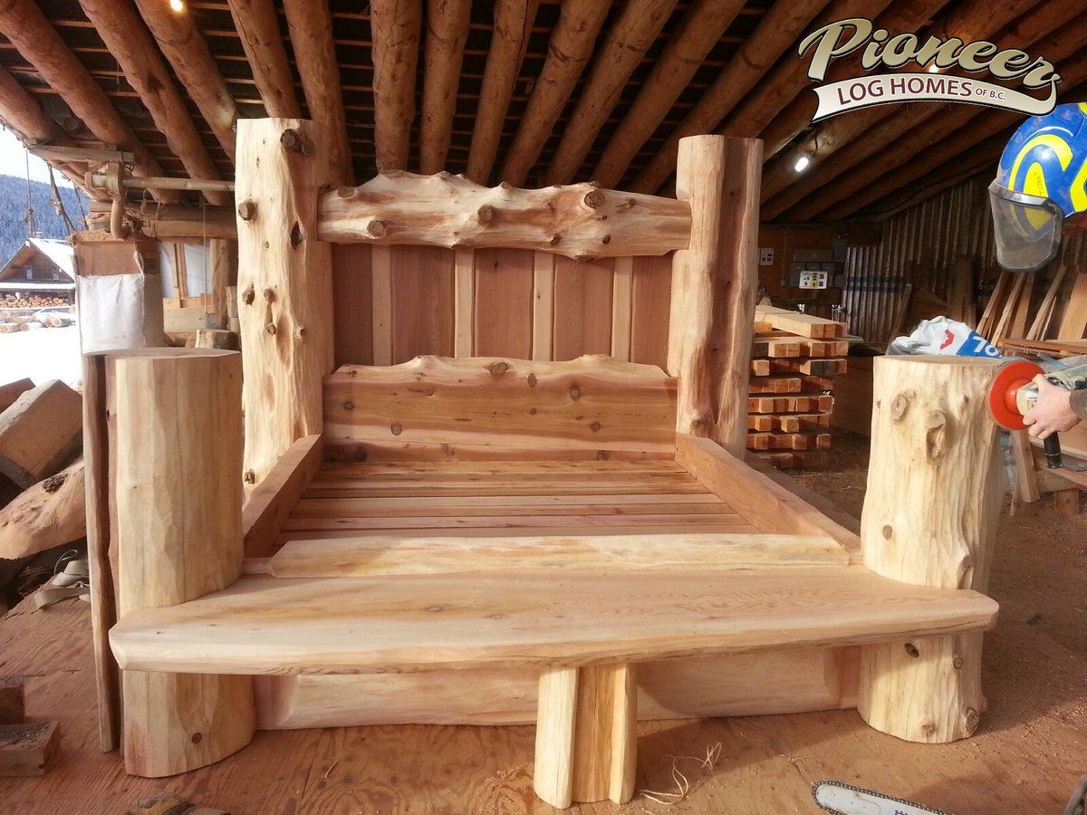 PioneerLogHomes's tweet photo. Another great piece of Western Red Cedar furniture completed by our boys at the Soda Creek Site. This California King bed will be the focal point of the clients master bedroom.
#finestloghomesonearth #WesternRedCedar #Logbed https://t.co/DeeEqjzigf