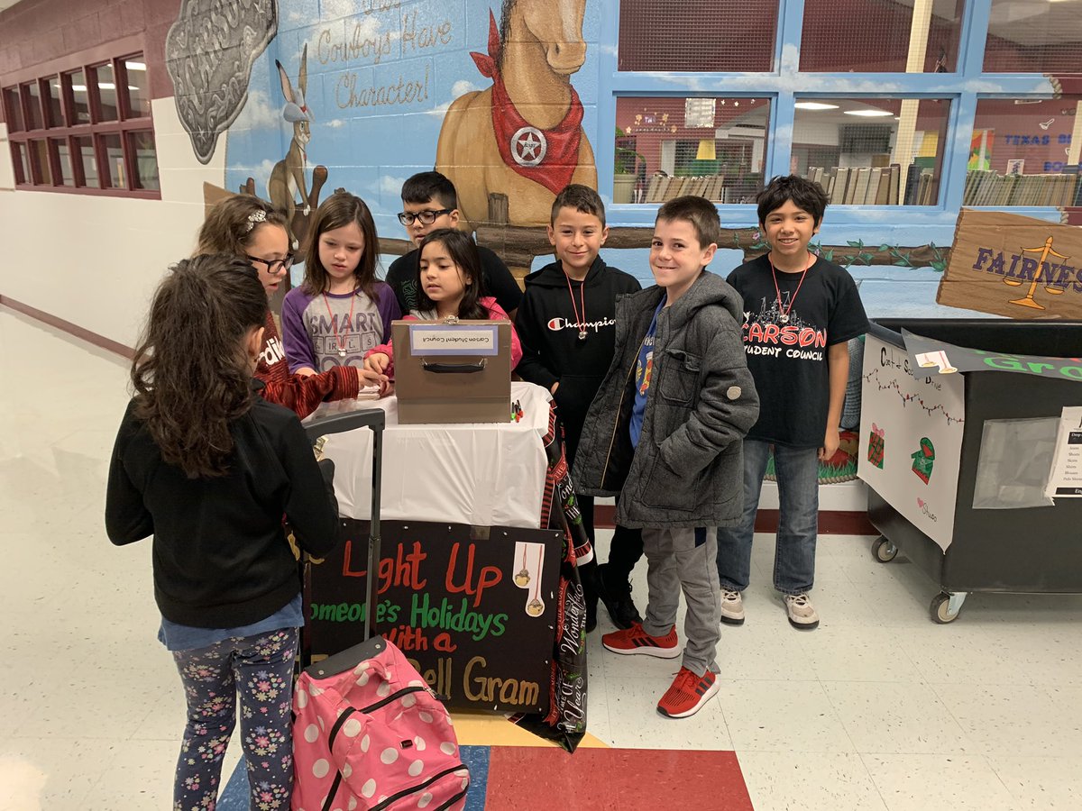MsGomezNISD's tweet photo. Carson’s Student Council is having a busy month. Our Coat and Sock Drive (to benefit NISD Threads) is in full swing as well as our Jingle Bell Grams fundraiser! I’m so proud of our kind-hearted StuCo members. They’re stepping up as leaders to serve our community! @NISDCarson https://t.co/BZu5KAmewA