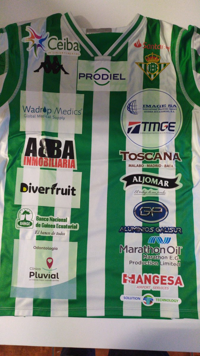 BZarandona's tweet image. Quiero anunciar el acuerdo alcanzado con las empresas #hangesa y #solutiontechnology gracias por vuestra confianza  (guinea Ecuatorial) #valores #ilusion #niñosdeguineaecuatorial #fútbol #alegria #proyecto #empresas #felicidad @RBetisFundacion